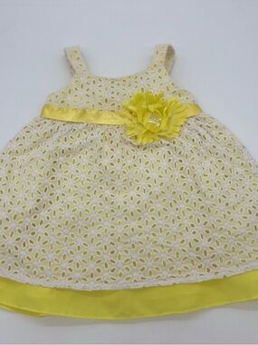 Rare Too Toddler Girls Embroidered Floral Dress White Yellow Bow 18 Months